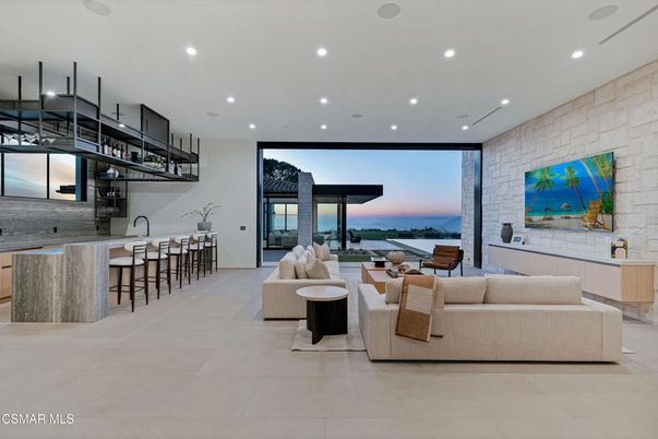Interior, Living room, Recessed Lighting, Stone Walls, Water