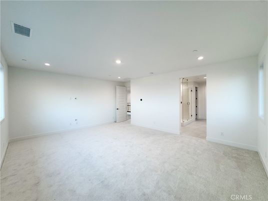 Empty room, Interior, Recessed Lighting