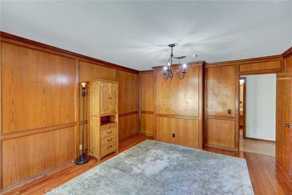 Empty room, Interior, Pendant Lights, Wood Texture Flooring, Wooden Walls