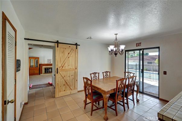 Chandelier, Dining room, Fireplace, Interior