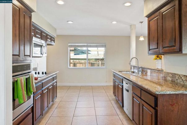 Interior, Kitchen, Pendant Lights, Recessed Lighting