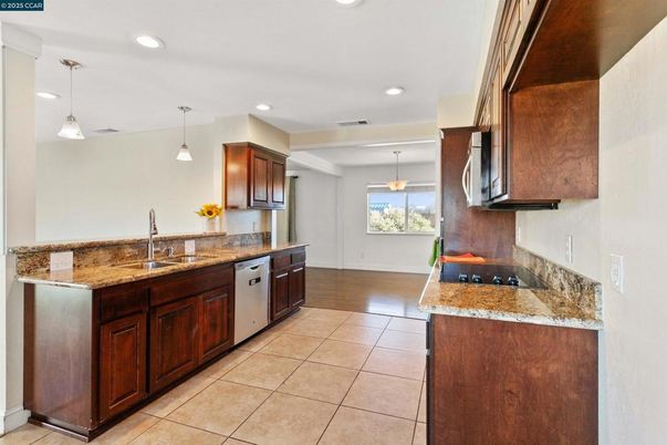 Interior, Kitchen, Pendant Lights, Recessed Lighting