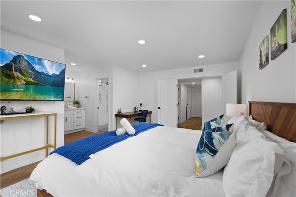 Bedroom, Interior, Recessed Lighting, Wood Texture Flooring