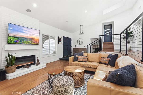 Fireplace, Interior, Living room, Pendant Lights, Recessed Lighting, Wood Texture Flooring