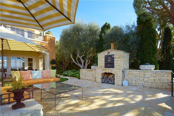 Exterior, Fireplace