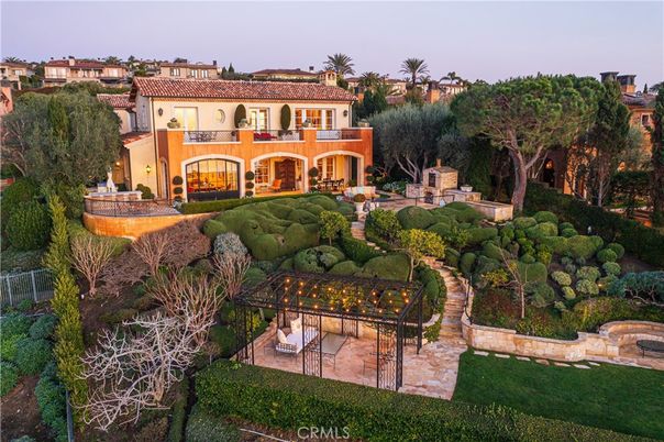 Backyard, Exterior, Facade, Mediterranean