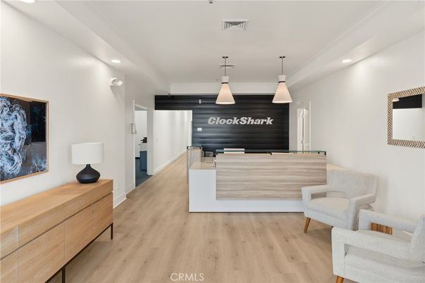 Interior, Pendant Lights, Recessed Lighting, Wood Texture Flooring