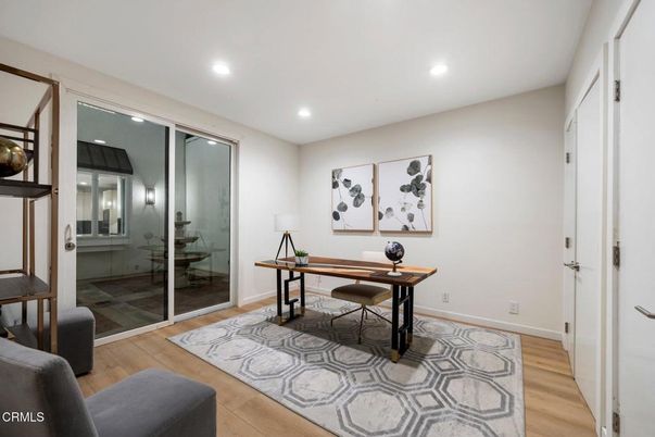 Home Office, Interior, Recessed Lighting, Wood Texture Flooring