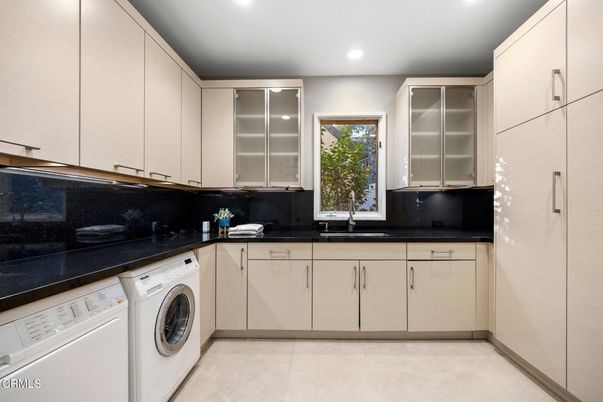 Interior, Recessed Lighting, Washer