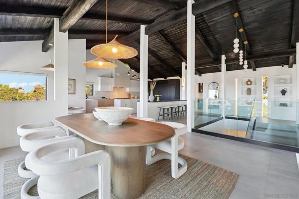 Dining room, Interior, Pendant Lights, Wooden Beams, Wooden Ceilings
