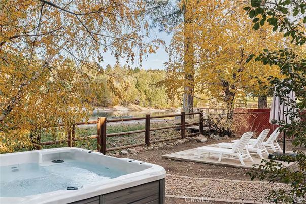 Exterior, Hot Tub