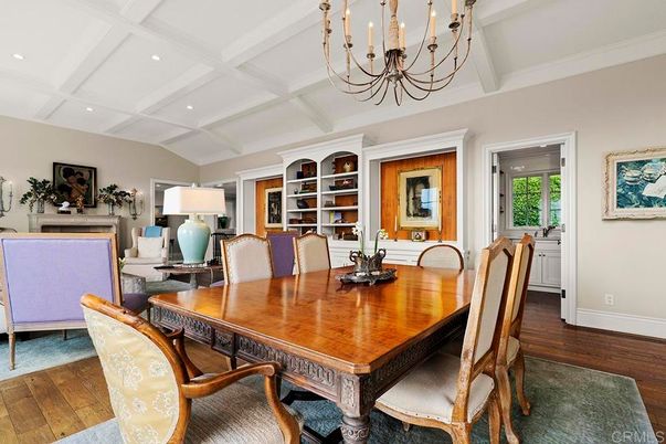 Chandelier, Dining room, Interior, Recessed Lighting, Wood Texture Flooring