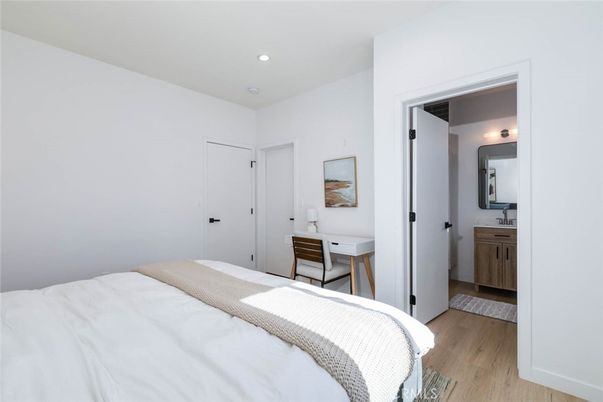 Bathroom, Bedroom, Interior, Recessed Lighting, Wood Texture Flooring