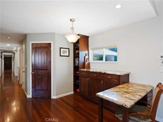 Interior, Pendant Lights, Recessed Lighting, Wood Texture Flooring