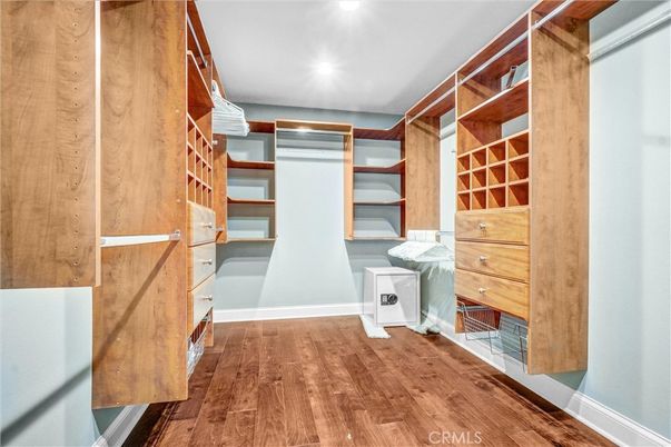 Interior, Recessed Lighting, Walk-in Closets, Wood Texture Flooring