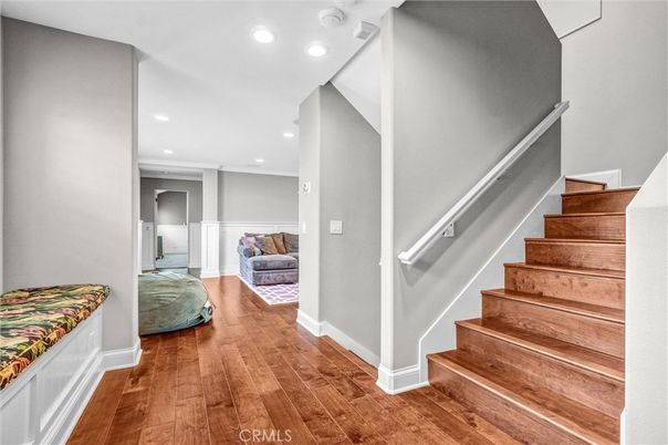 Interior, Recessed Lighting, Wood Texture Flooring