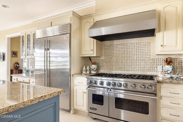 Interior, Kitchen, Stainless Steel Appliances