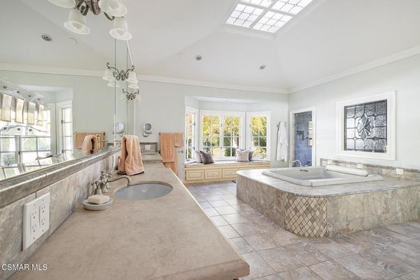 Bathroom, Interior, Pendant Lights, Recessed Lighting