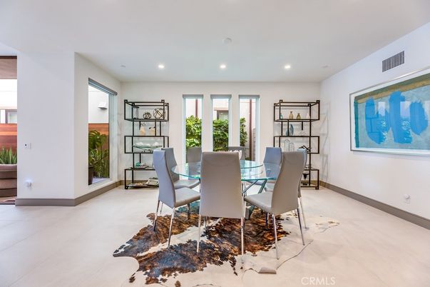 Dining room, Interior, Recessed Lighting