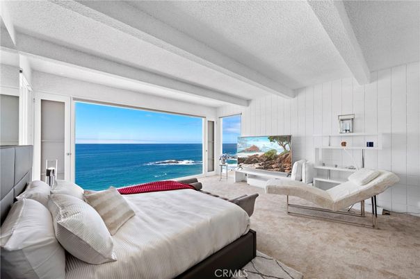 Bedroom, Interior, Water
