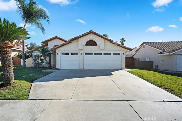 Attached, Backyard, Exterior, Facade, Mediterranean