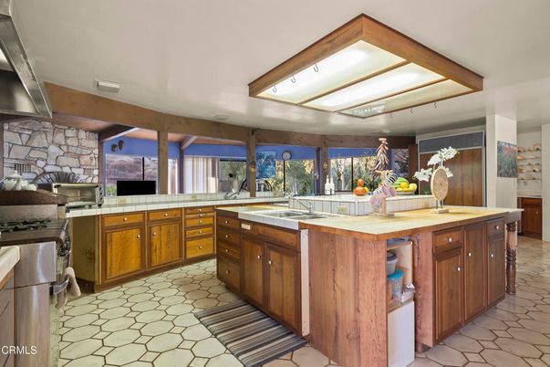 Interior, Kitchen, Stone Walls, Tile Countertops