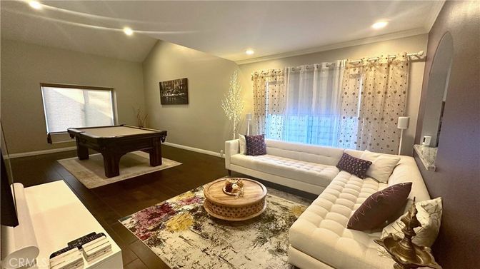 Billiard Table, Game Room, Interior, Living room, Recessed Lighting, Wood Texture Flooring