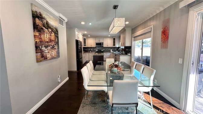 Dining room, Interior, Kitchen, Pendant Lights, Recessed Lighting, Stainless Steel Appliances, Wood Texture Flooring