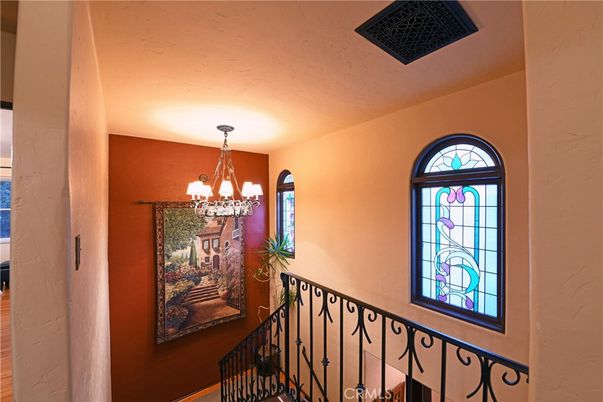 Chandelier, Interior