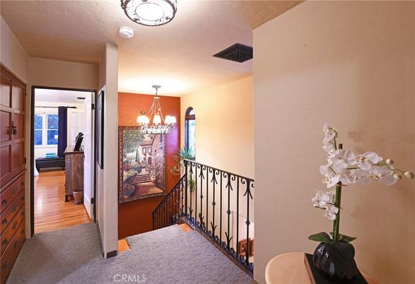 Chandelier, Interior, Wood Texture Flooring