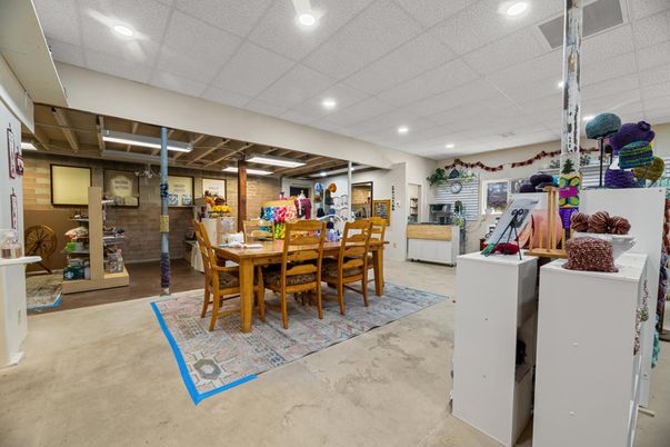 Dining room, Interior, Recessed Lighting
