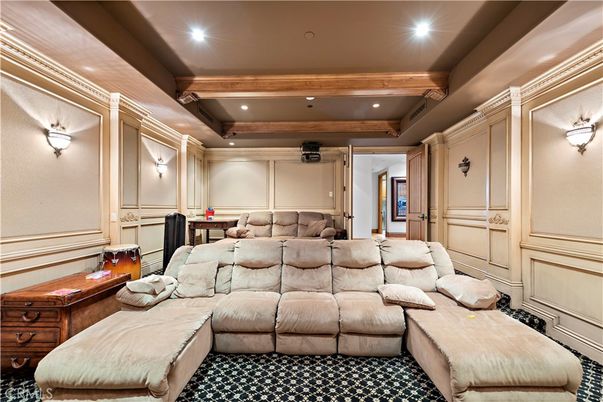 Interior, Projection Screen, Recessed Lighting, Theatre Room