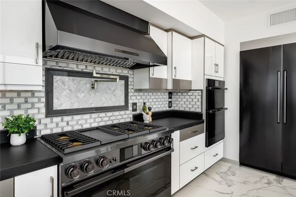 Interior, Kitchen, Marble, Stainless Steel Appliances