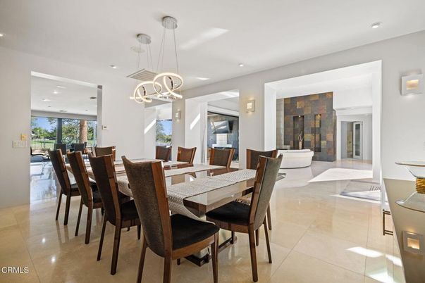 Dining room, Fireplace, Interior, Pendant Lights, Recessed Lighting
