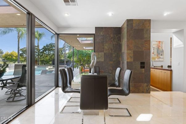 Dining room, Interior, Recessed Lighting