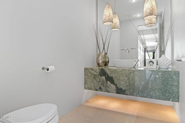 Bathroom, Free Standing Baths, Interior, Pendant Lights, Recessed Lighting