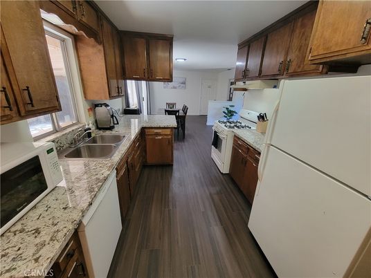 Dining room, Interior, Kitchen, Recessed Lighting, Wood Texture Flooring