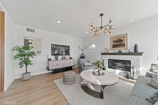 Fireplace, Interior, Living room, Pendant Lights, Recessed Lighting, Wood Texture Flooring