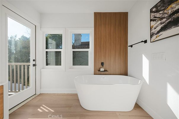 Bathroom, Free Standing Baths, Interior, Wood Texture Flooring