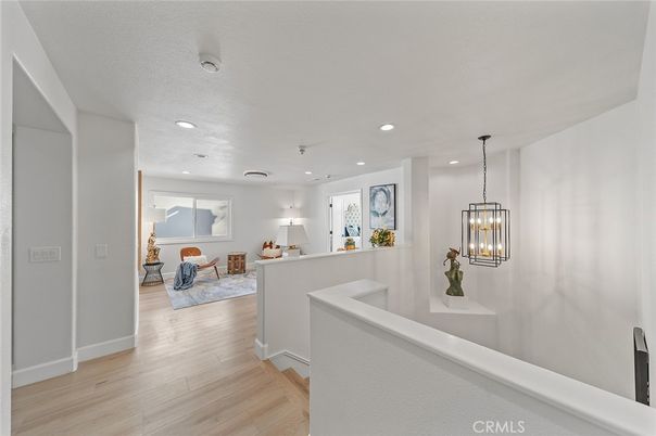 Interior, Pendant Lights, Recessed Lighting, Wood Texture Flooring