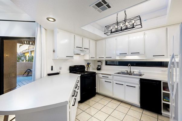 Interior, Kitchen, Pendant Lights, Recessed Lighting