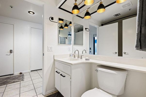 Bathroom, Interior, Recessed Lighting