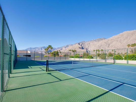 Exterior, Tennis Courts