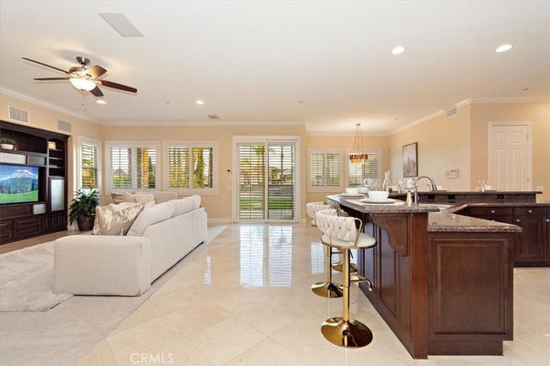 Interior, Living room, Pendant Lights, Recessed Lighting