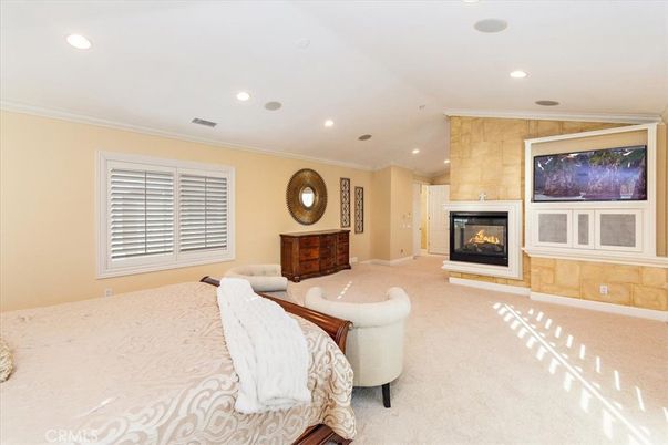 Bedroom, Fireplace, Interior, Recessed Lighting