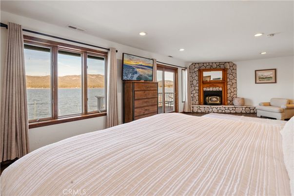 Bedroom, Fireplace, Interior, Recessed Lighting, Water
