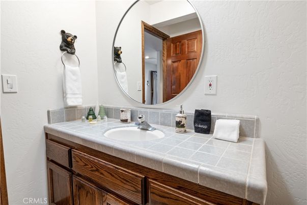 Bathroom, Interior, Tile Countertops