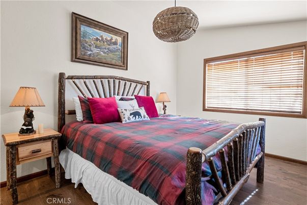 Bedroom, Interior, Pendant Lights, Wood Texture Flooring