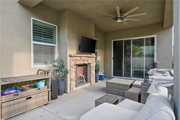 Exterior, Fireplace
