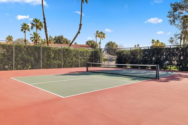 Exterior, Tennis Courts